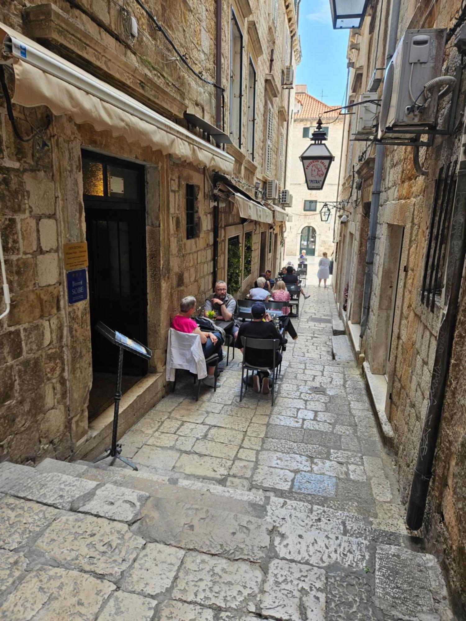 Castello Hostel Ντουμπρόβνικ Εξωτερικό φωτογραφία